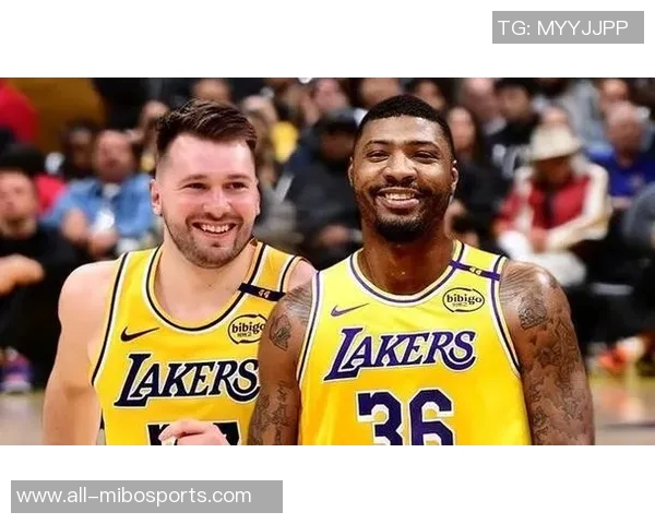 湖人训练营亮点频现替补阵容超越主力范德比尔特健康回归助力球队