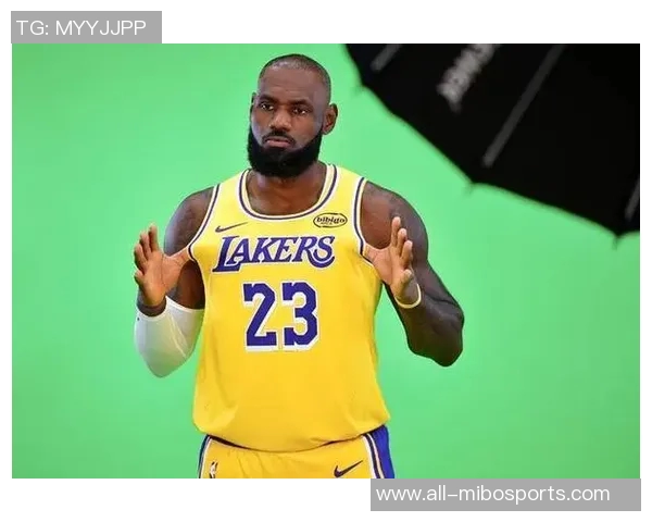 詹姆斯展望新赛季强调开拓者与爵士的潜力与悬念