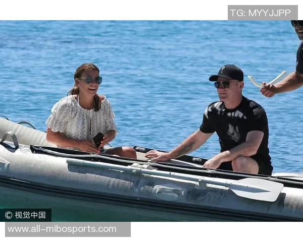 鲁尼透露左耳失聪原因竟因游艇意外滑倒缝合45针