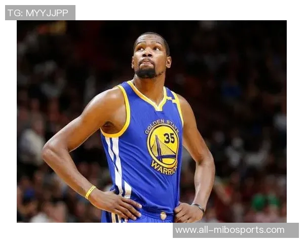 杨健幽默点评休赛期训练成果KD或对小贾表现感到失望