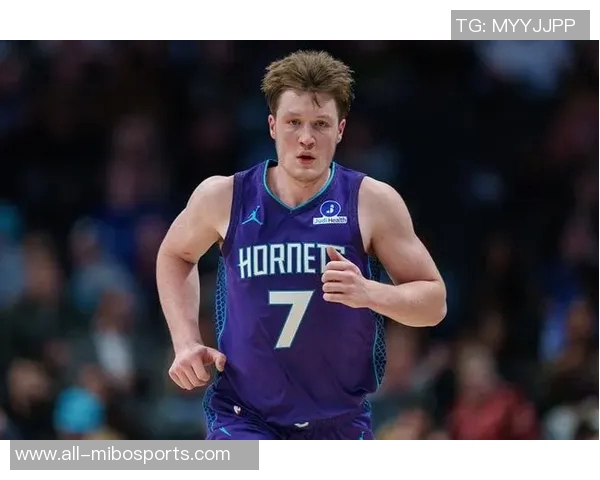 黄蜂首发组合三球米勒布里奇斯与克尼佩尔携手出战战绩显著9胜4负