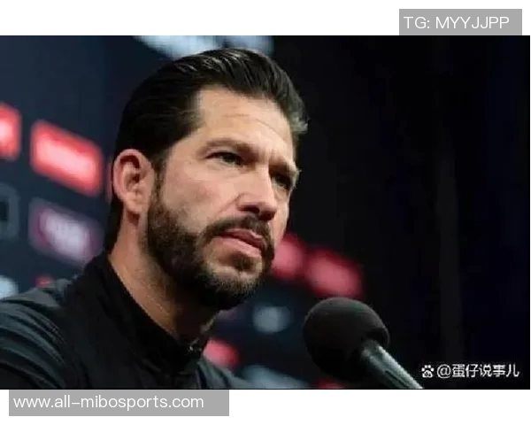 三镇新任主帅莫拉强调将根据球员特点制定战术追求进攻风格不变