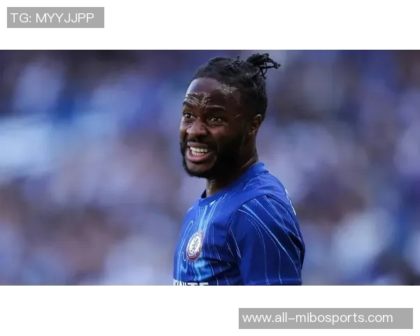 斯特林加盟蓝军志在金球未果引发球队引援策略重大调整