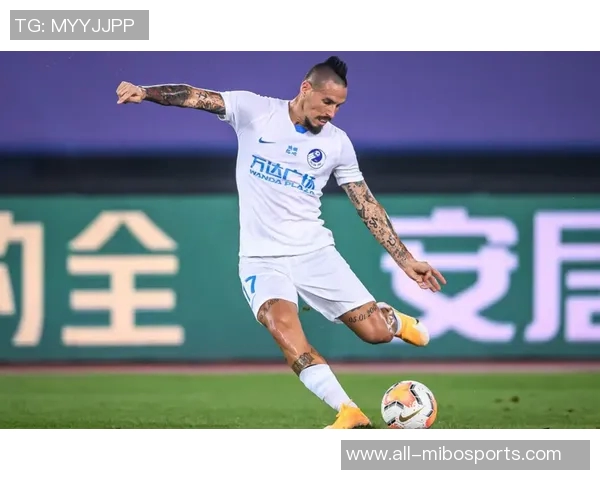 前韩国国脚朴钟佑宣布退役曾为广州富力出战41场比赛 前韩国国脚朴钟佑宣布退役曾为广州富力出战41场比赛